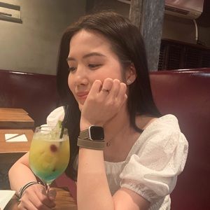 Meet your Posher, Linh